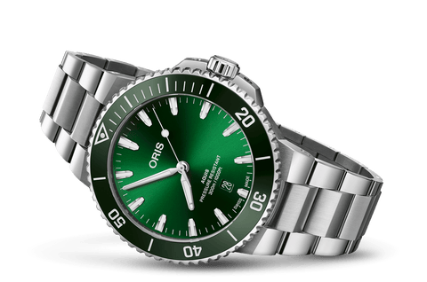 Oris Aquis Date 41.5mm Green (Calibre 733)